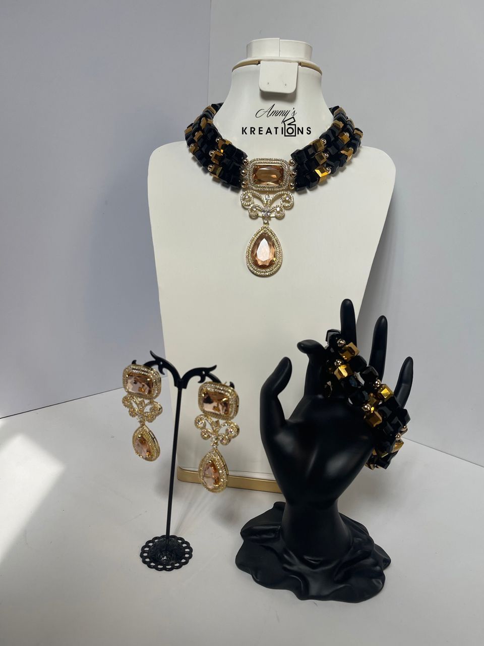 Balack and Gold Female Necklace